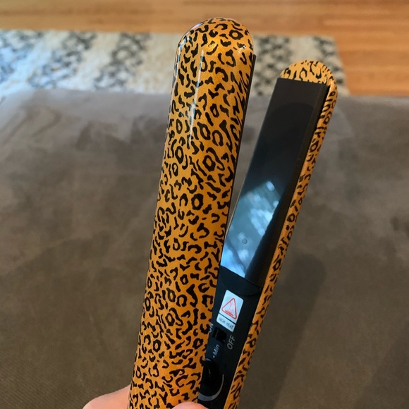 Hair Straightener - Picture 3 of 3